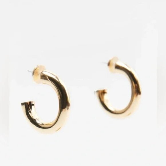 NWT Zara pack of hoop earrings ✨✨🔥🔥🔥 - Picture 4 of 9